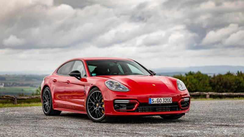 Porsche Panamera 4.0 GTS auto