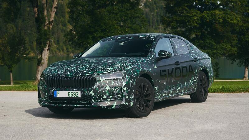 Skoda Superb: prende il posto della Passat berlina 2024