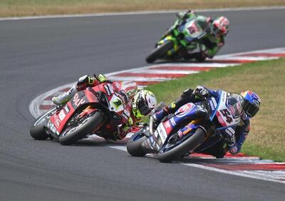 SBK2023. Riprende a Magny Cours il duello tra Bautista e Toprak