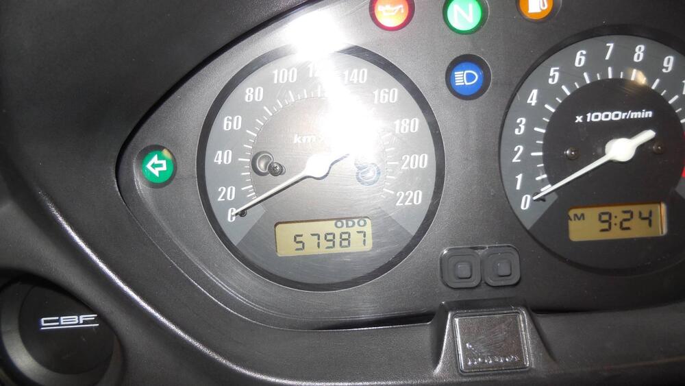 Honda CBF 600 (2004 - 06) (4)