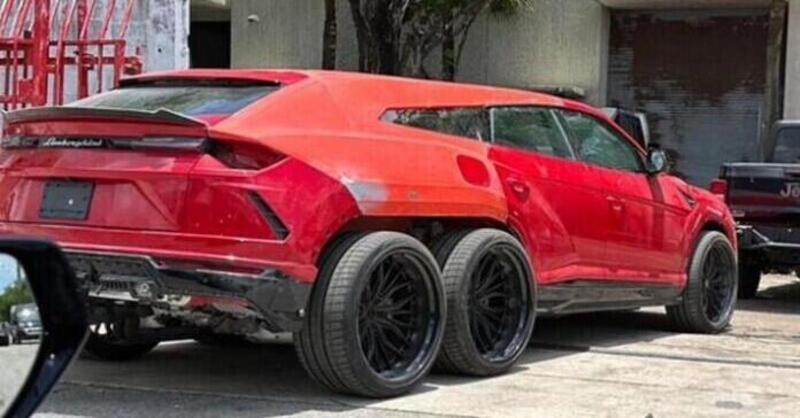 Lamborghini Urus a tre assi 6x6. No, non &egrave; a S.Agata