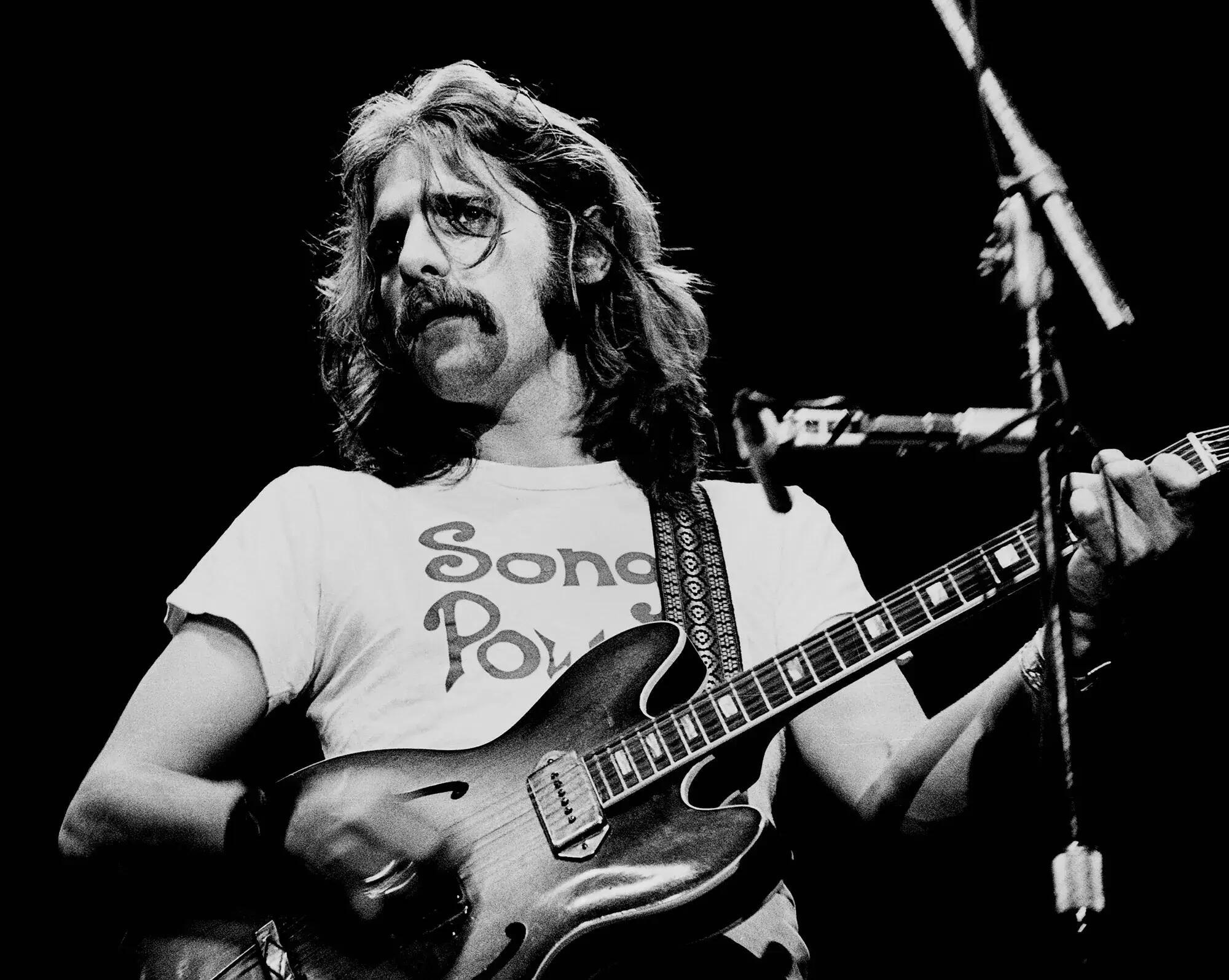 Glenn Frey, chitarrista degli Eagles