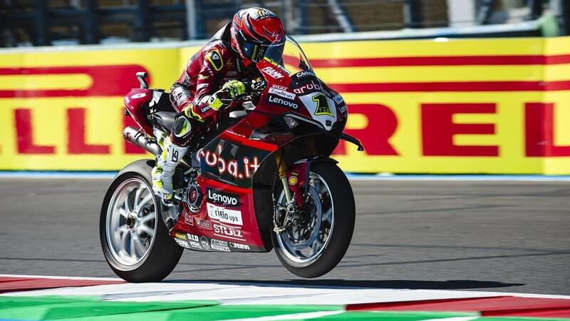 SBK 2023. GP di Francia a Magny Cours: Bautista domina Gara2 a Magny Cours