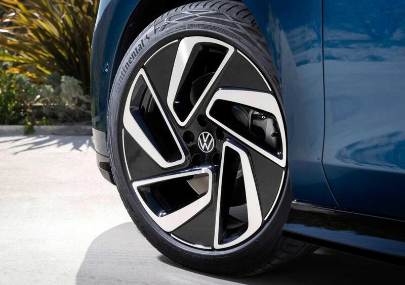 Volkswagen ID.7 (2023-->>) (17)