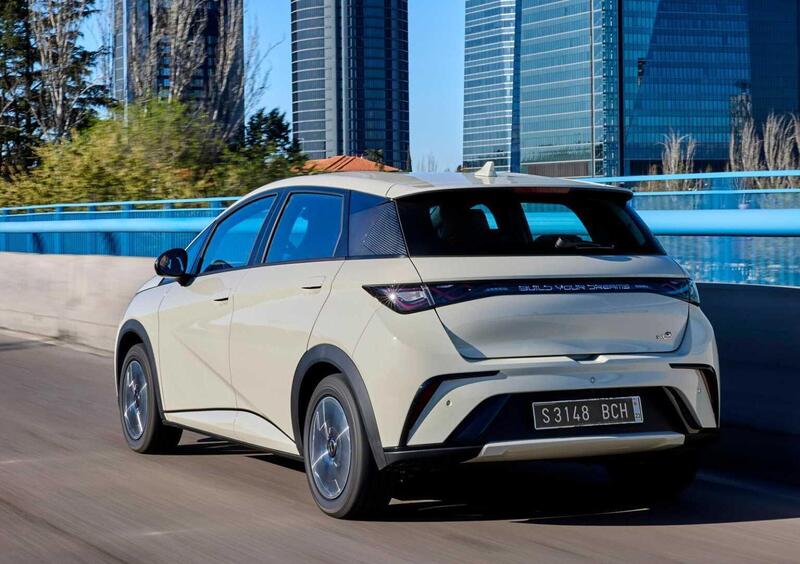 Byd Dolphin (2023-->>) (4)