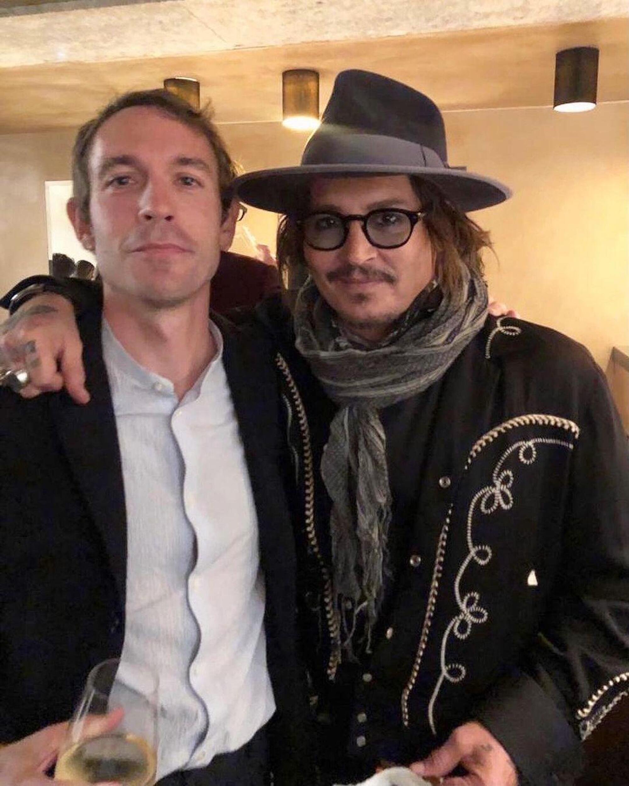 Mattia Carzaniga e Johnny Depp