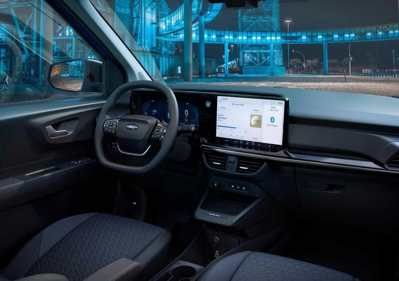 Ford Transit Courier  (2023-23) (6)