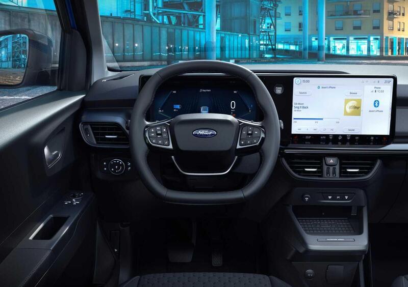 Ford Transit Courier  (2023-23) (5)
