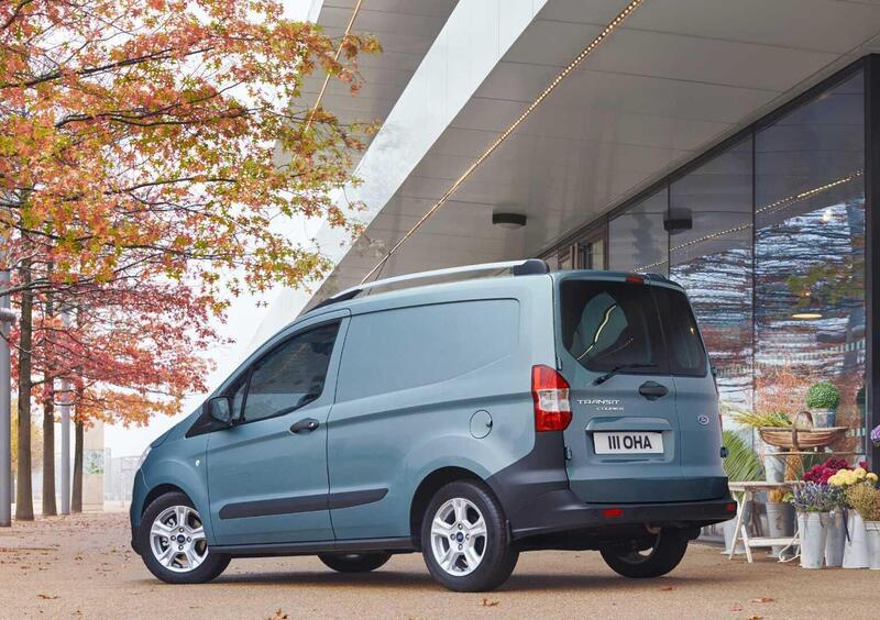 Ford Transit Courier (2014-23) (9)