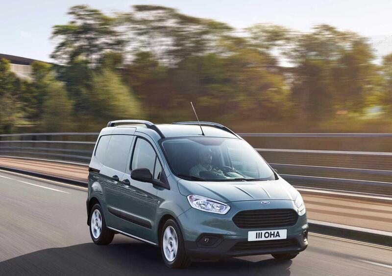 Ford Transit Courier (2014-23) (2)