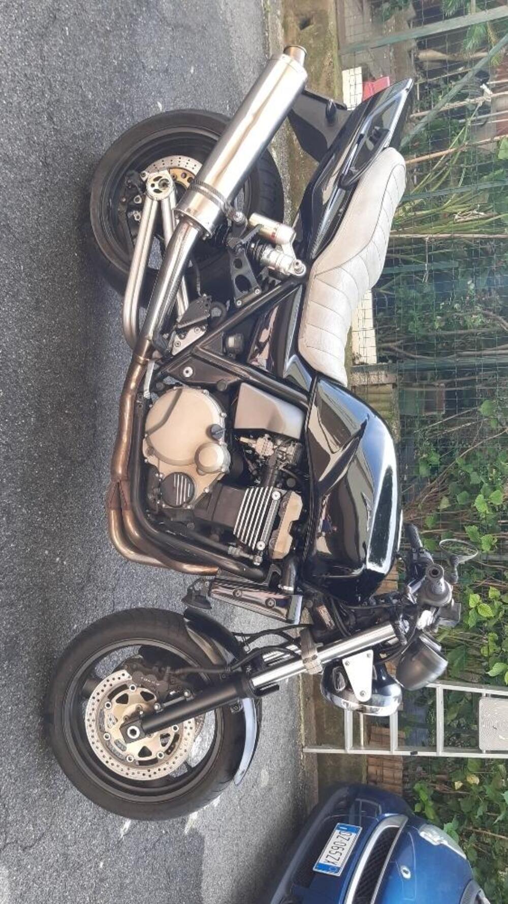 Kawasaki ZRX 1200 (2000 - 05) (4)