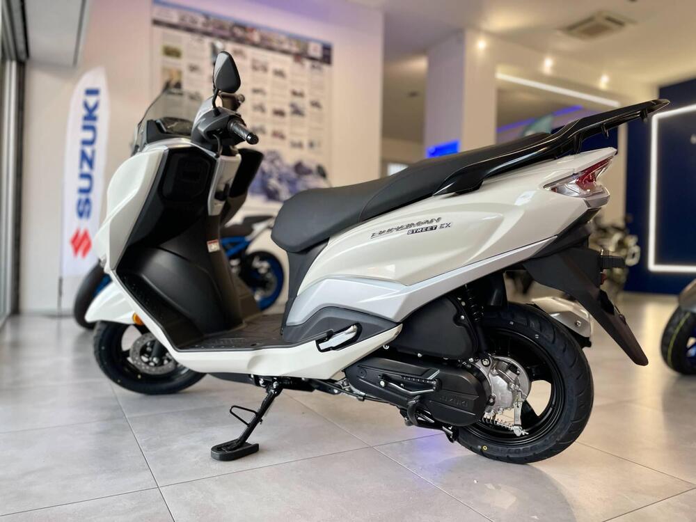 Suzuki Burgman Street 125 Executive (2023 - 25) (3)