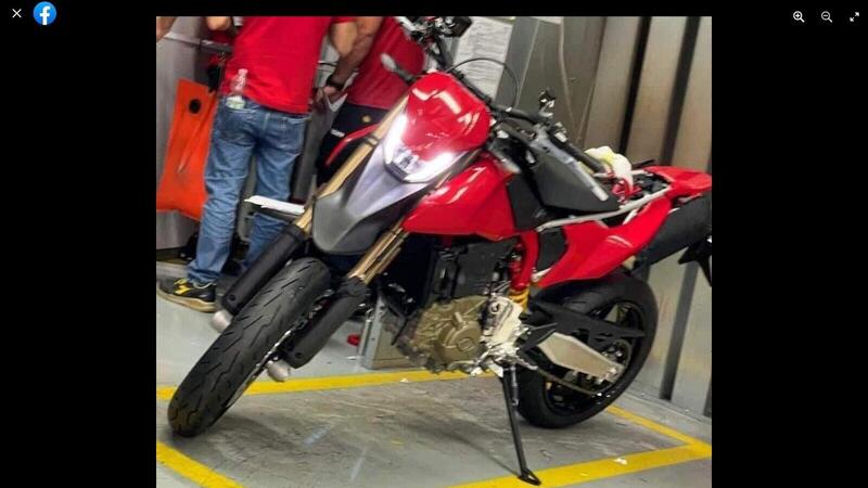 Ducati: sta arrivando la Hypermotard 659 monocilindrica?