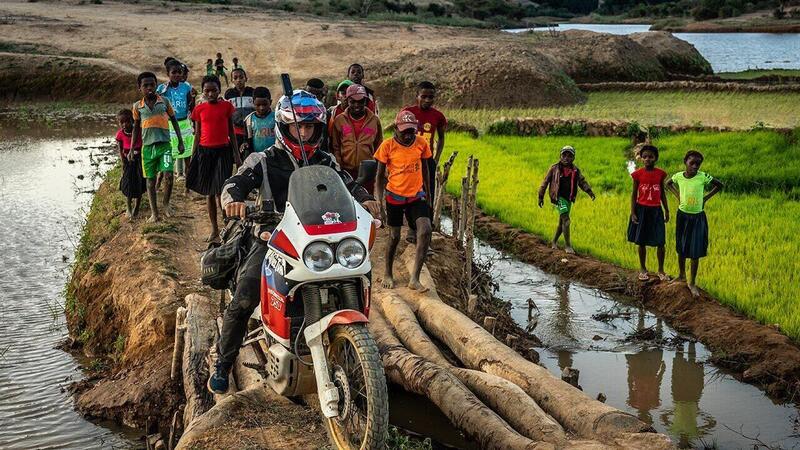 &ldquo;The Road of Hope&rdquo; in sella alle Honda XL750 Transalp Francesca e Maurizio sono partiti da Imperia per arrivare da Padre Floriano, in Madagascar