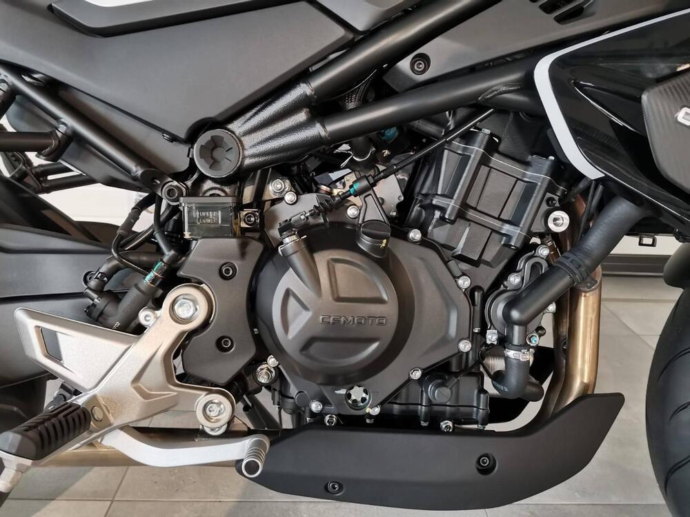 CFMOTO 450NK (2023 - 25) (8)