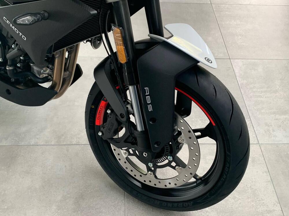 CFMOTO 450NK (2023 - 25) (15)