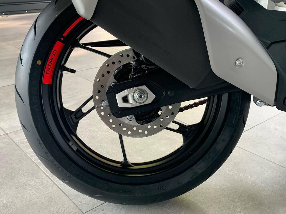 CFMOTO 450NK (2023 - 25) (16)