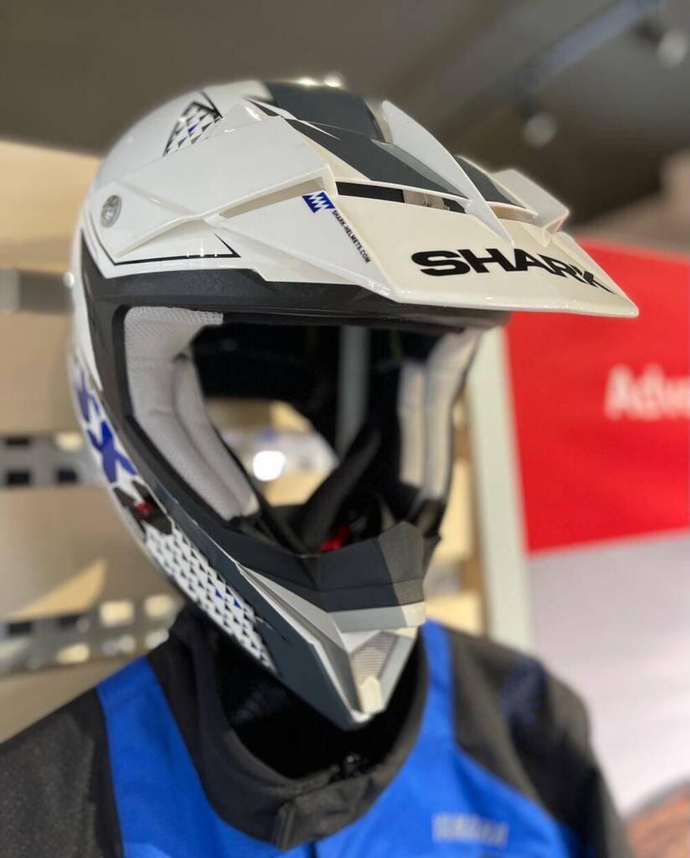 Abbigliamento Ufficiale Yamaha (2)