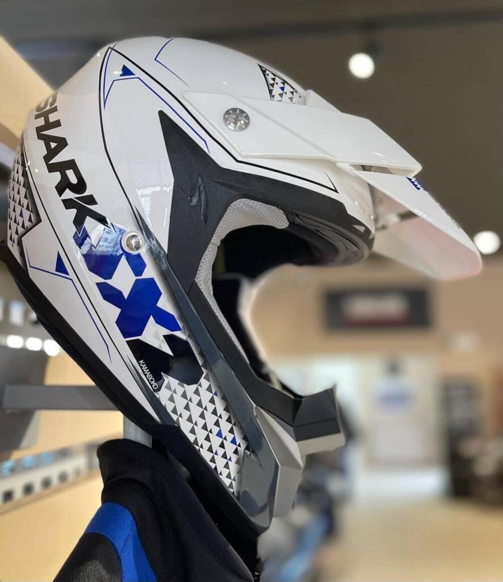 Abbigliamento Ufficiale Yamaha (3)