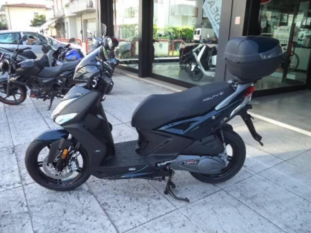 Kymco Agility 125 R16 + (2021 - 25) (2)