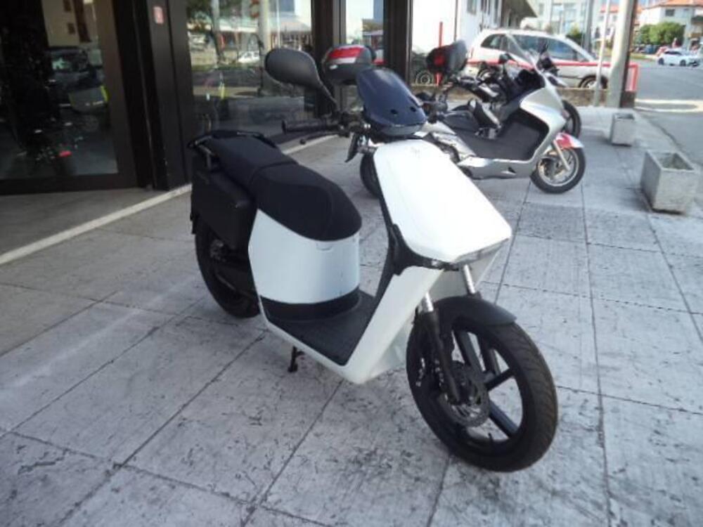 WOW 775 L3e (2021 - 25) (4)