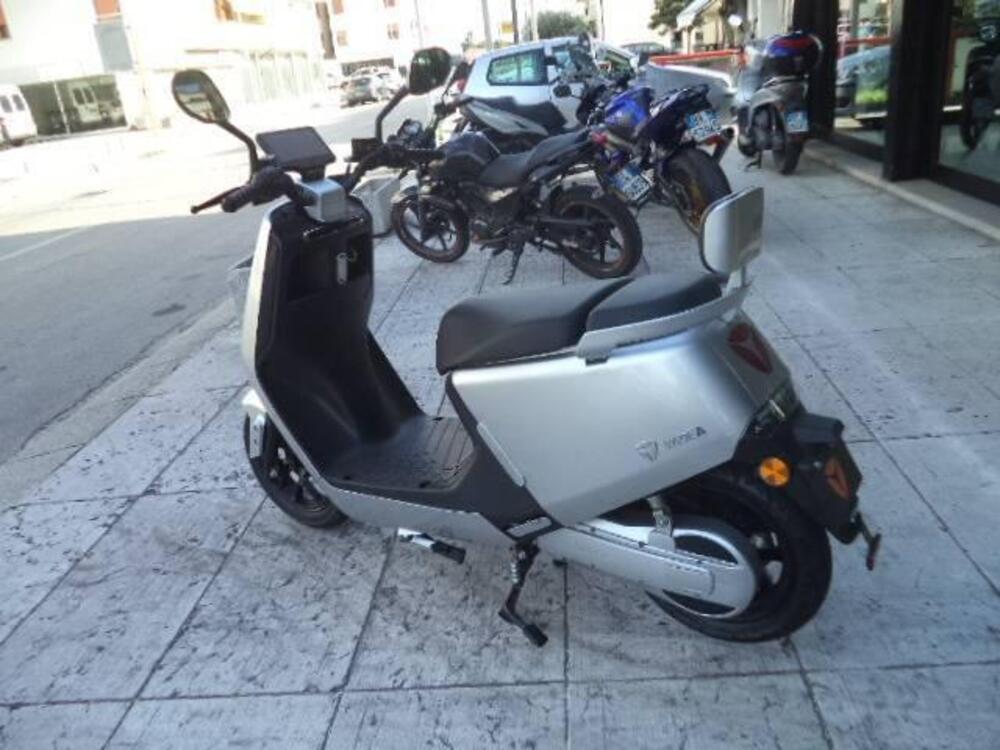 Yadea G5S (2022 - 25) (3)