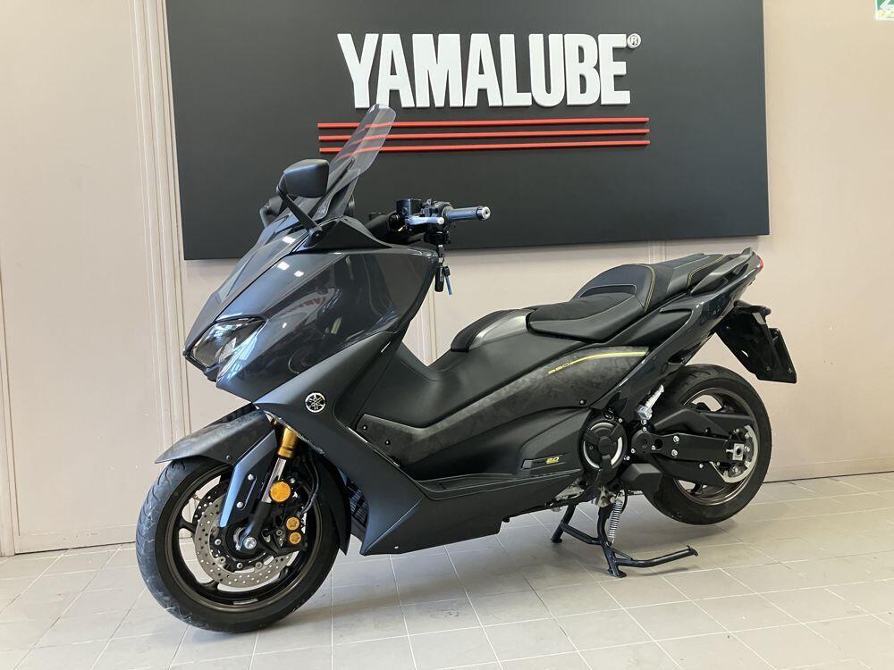 Yamaha T-Max 560 20° anniversario (2021) (3)