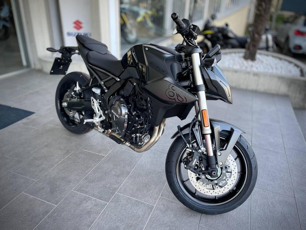 Suzuki GSX-8S (2025) (10)