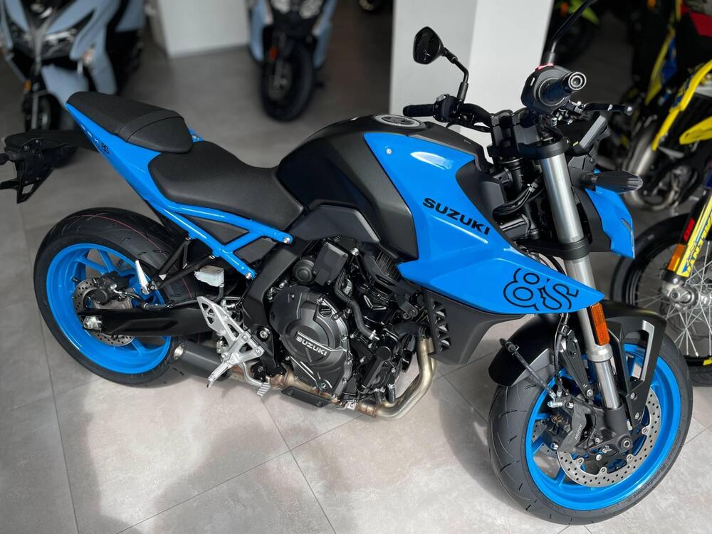 Suzuki GSX-8S (2025) (2)