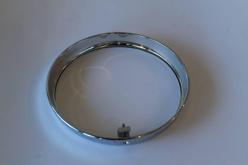 CORNICE FARO DUCATI (2)