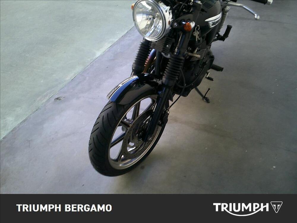 Triumph Bonneville 800 (2000 - 01) (5)