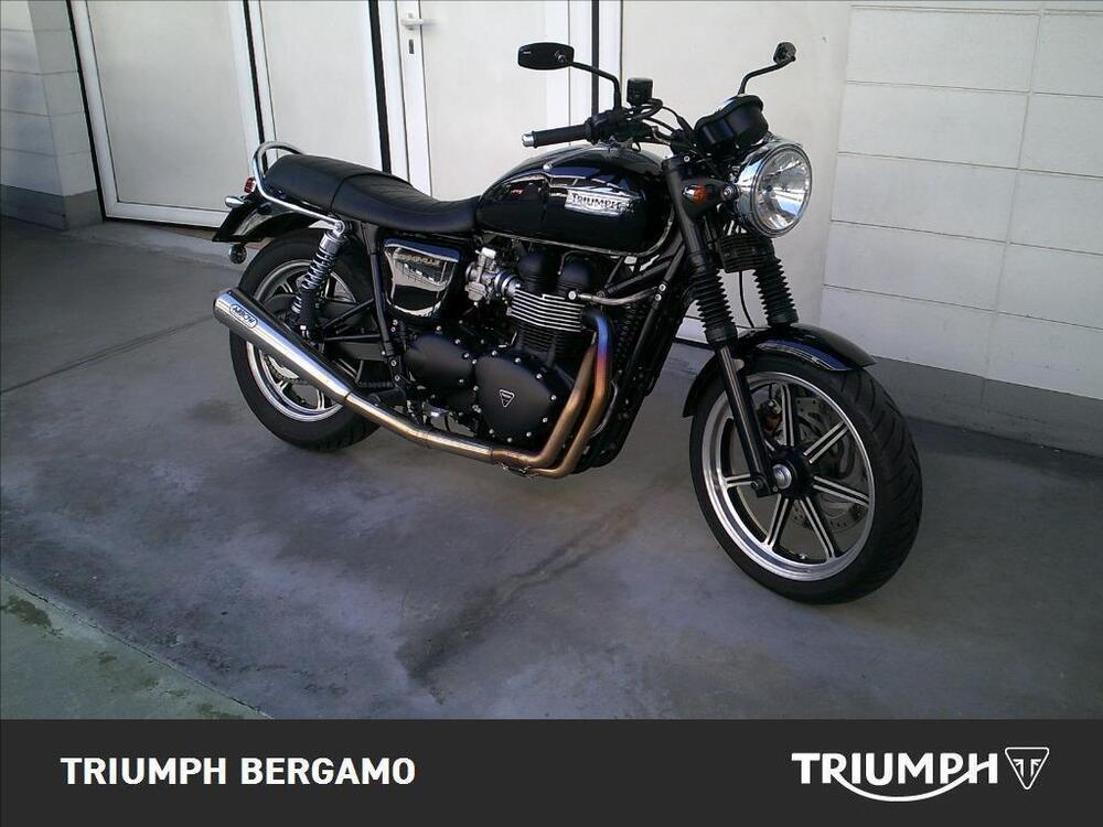 Triumph Bonneville 800 (2000 - 01) (2)