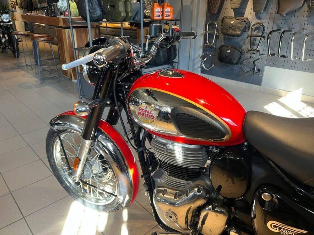 Royal Enfield Classic 350 (2021 - 25) (7)