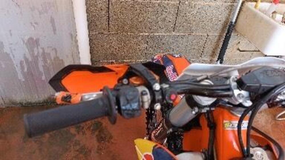 KTM 250 SX-F (2021) (4)