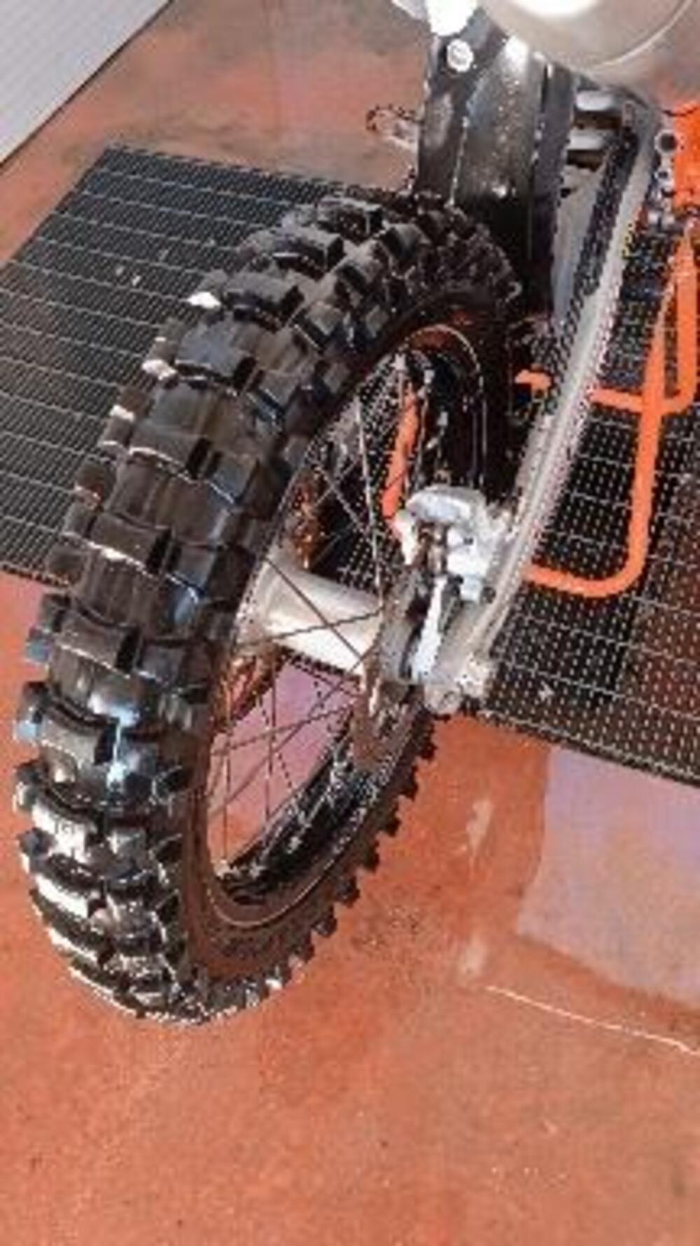 KTM 250 SX-F (2021) (6)