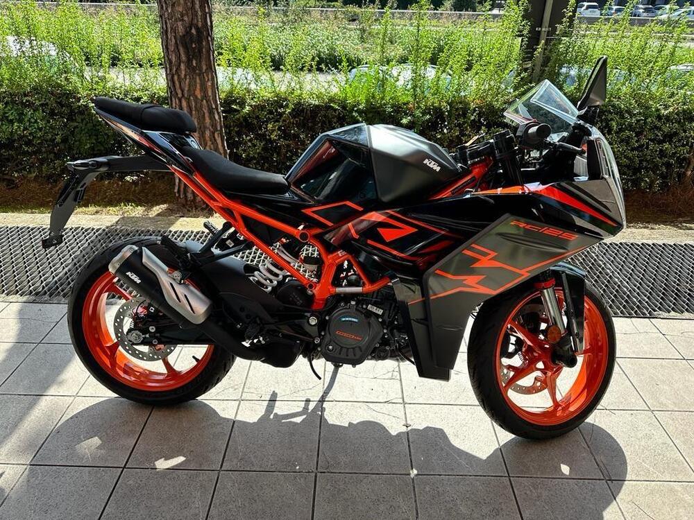 KTM RC 125 (2022 - 25) (2)