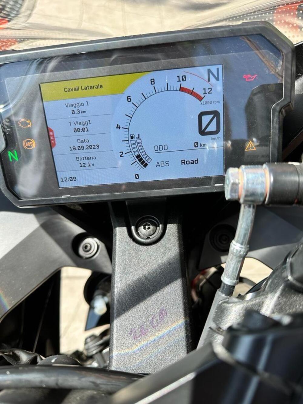 KTM RC 125 (2022 - 25) (5)