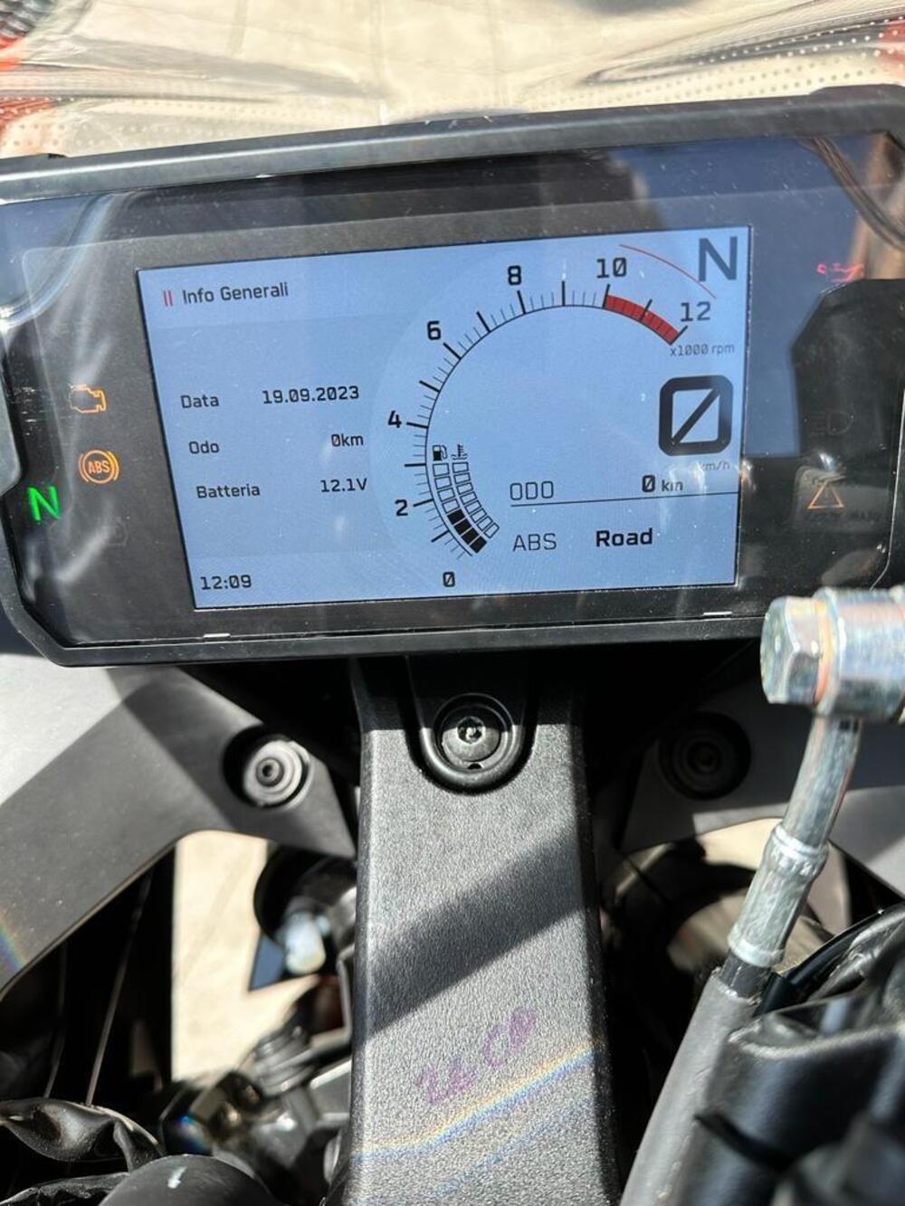 KTM RC 125 (2022 - 25) (6)