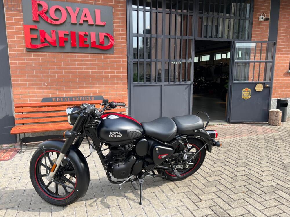 Royal Enfield Classic 350 (2021 - 25) (6)