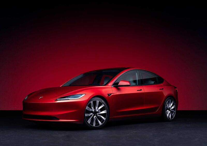 Tesla Model 3 (2)