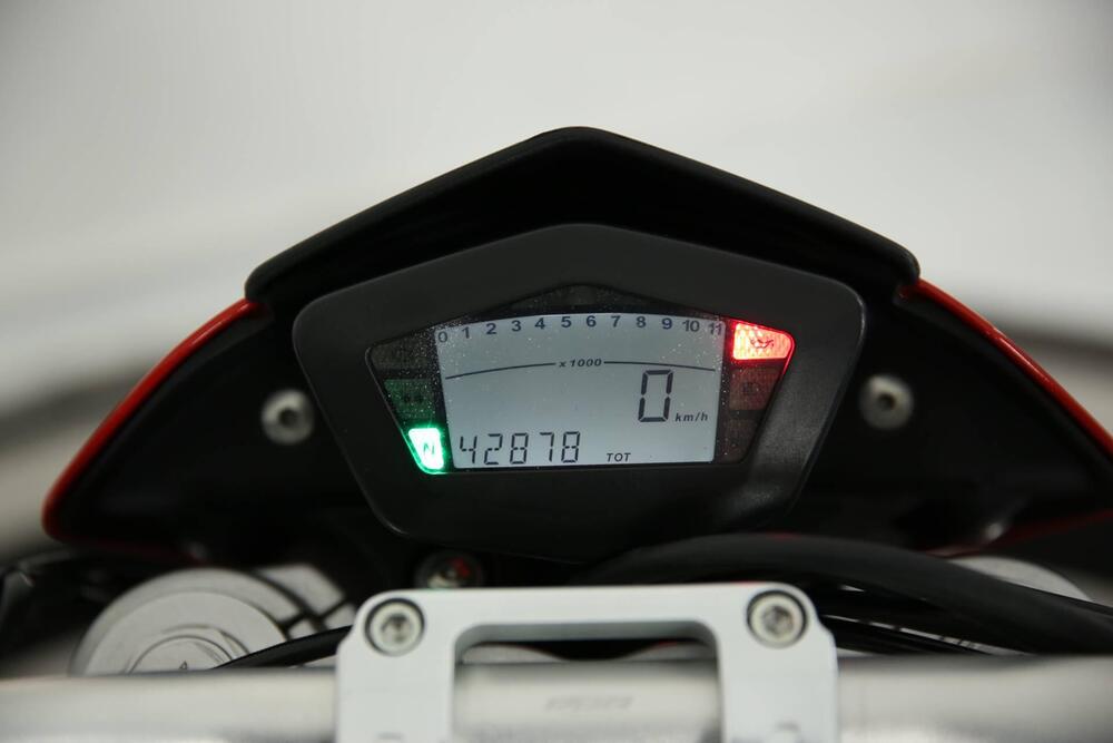 Ducati Hypermotard 1100 (2007 - 09) (16)