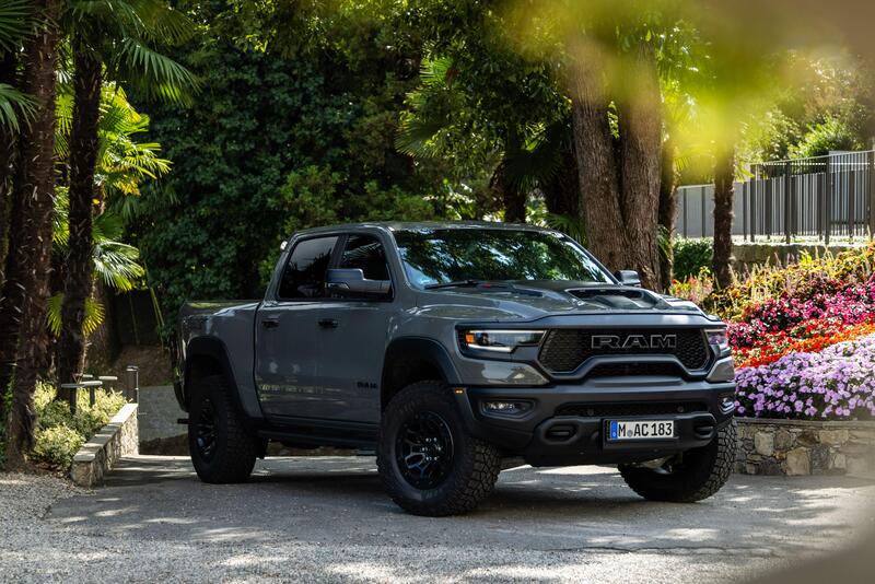 Il RAM 1500 TRX Lunar Edition costa 135.000 euro pi&ugrave; Iva