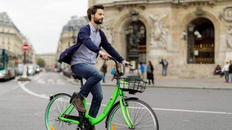 Torino. Raddoppiati gli incidenti in bicicletta e triplicate le sanzioni per malasosta dei monopattini