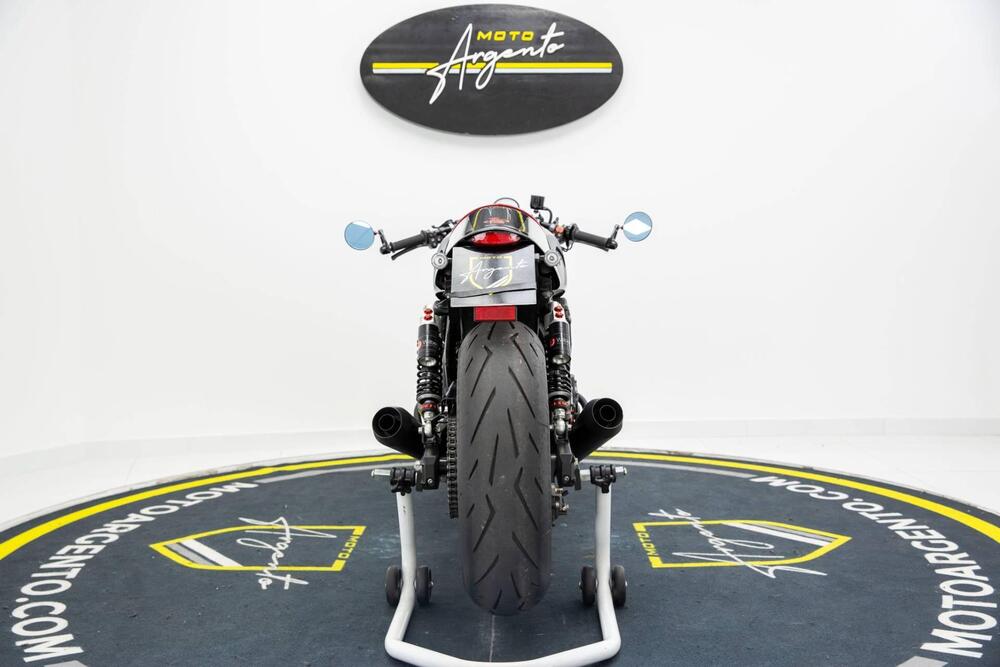 Suzuki GSX 750 (1998 - 03) (7)