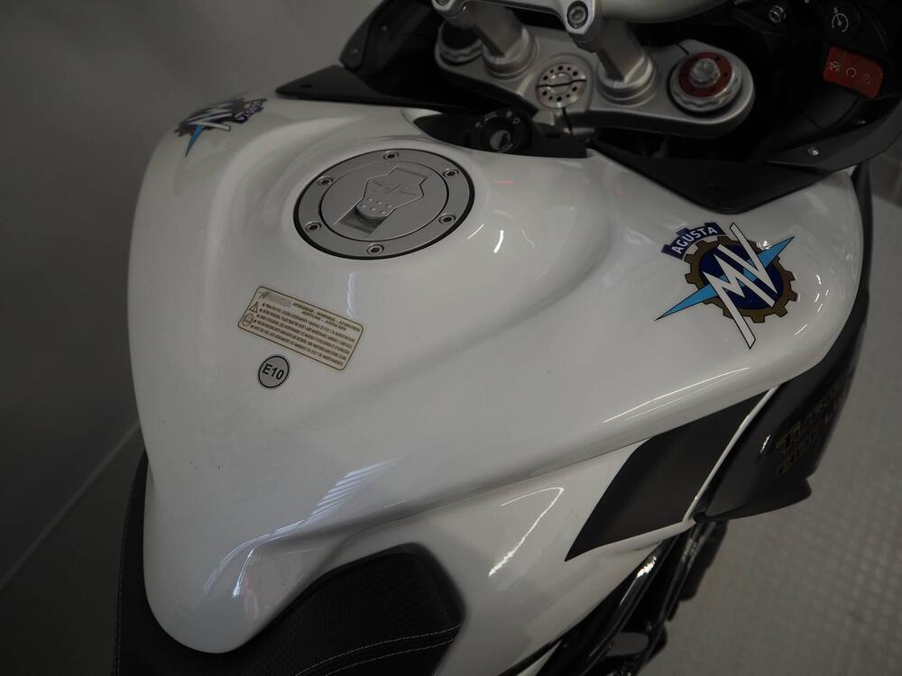 MV Agusta Turismo Veloce 800 Lusso SCS (2017 - 20) (7)