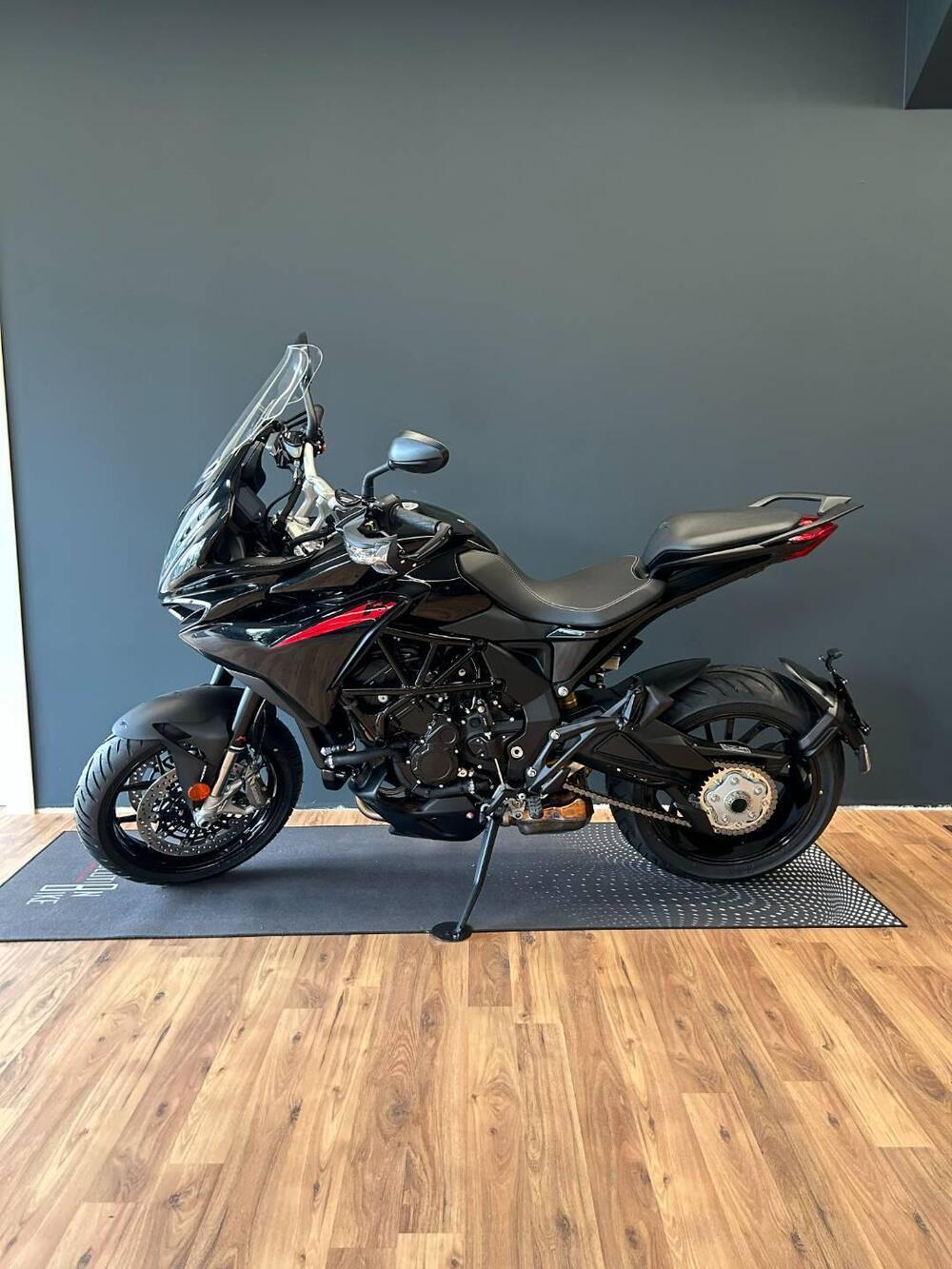 MV Agusta Turismo Veloce 800 R (2023 - 25) (14)