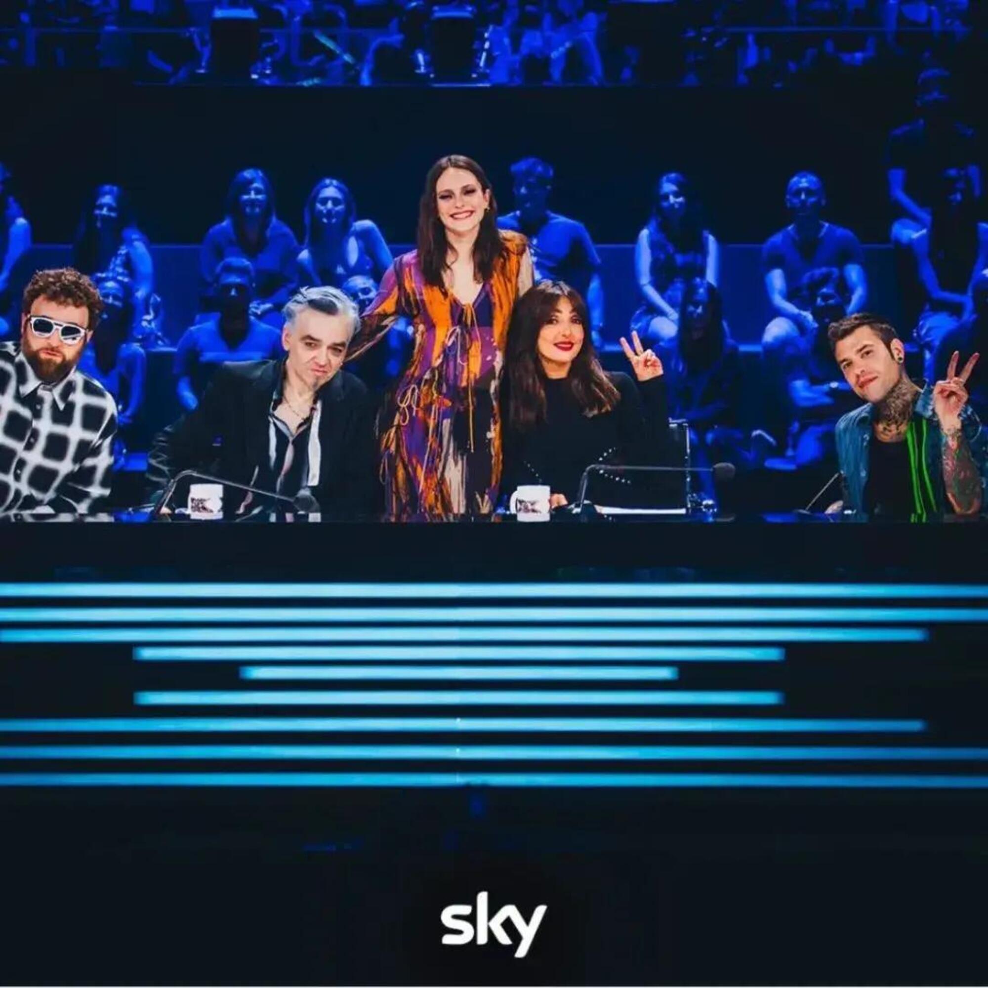 I giudici di X Factor Ambra Angiolini, Fedez, Morgan e Dargen D'Amico e la conduttrice Francesca Michielin