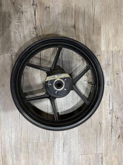 Cerchio anteriore Kawasaki z750 04/06