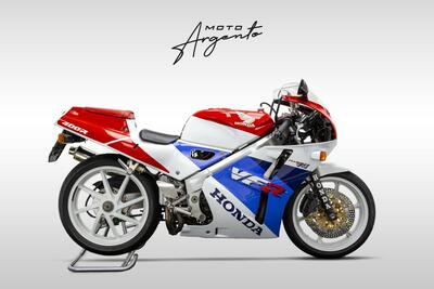 Honda VFR 400 - NC 30 usata