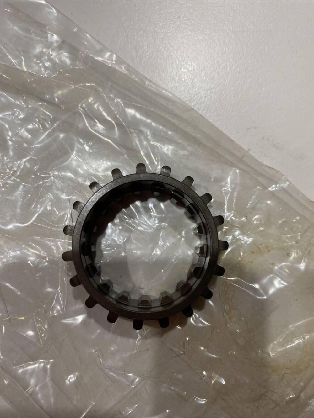 Ingranaggio Albero Motore Gpz900 A1 120461057 Kawasaki (2)